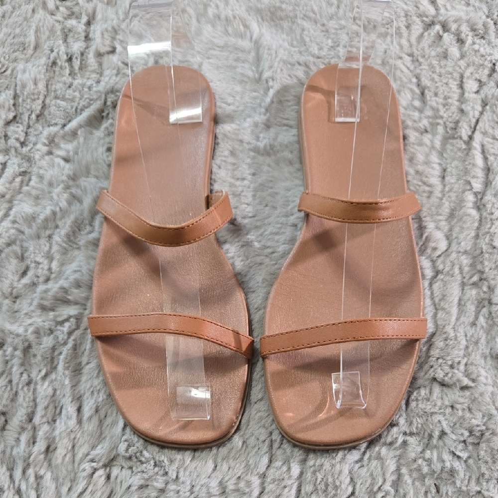 Simple tan double strap slides sandals size 8